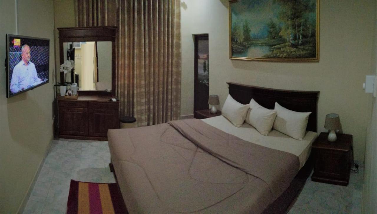 Holidays Hotel Nainamadama Luaran gambar