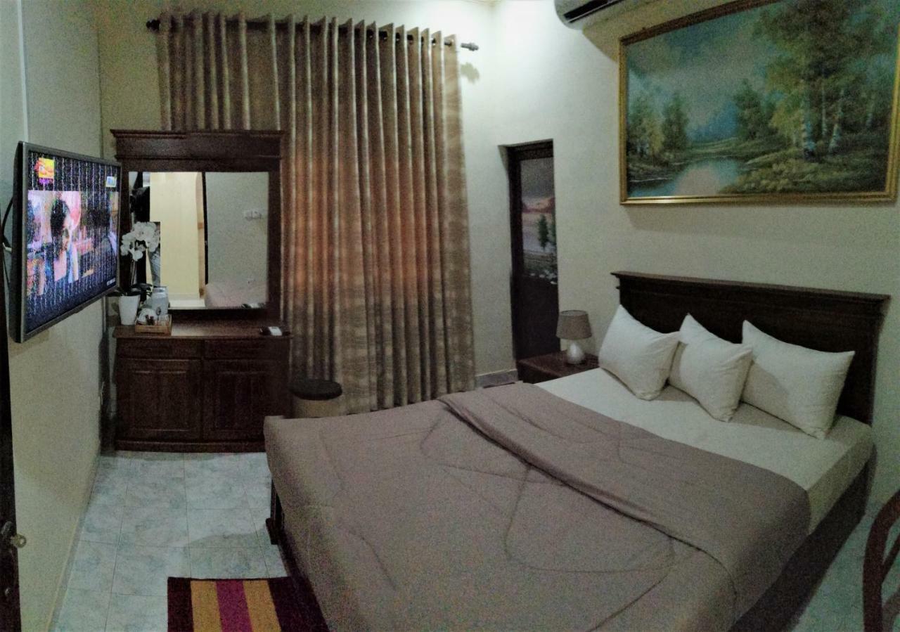Holidays Hotel Nainamadama Luaran gambar